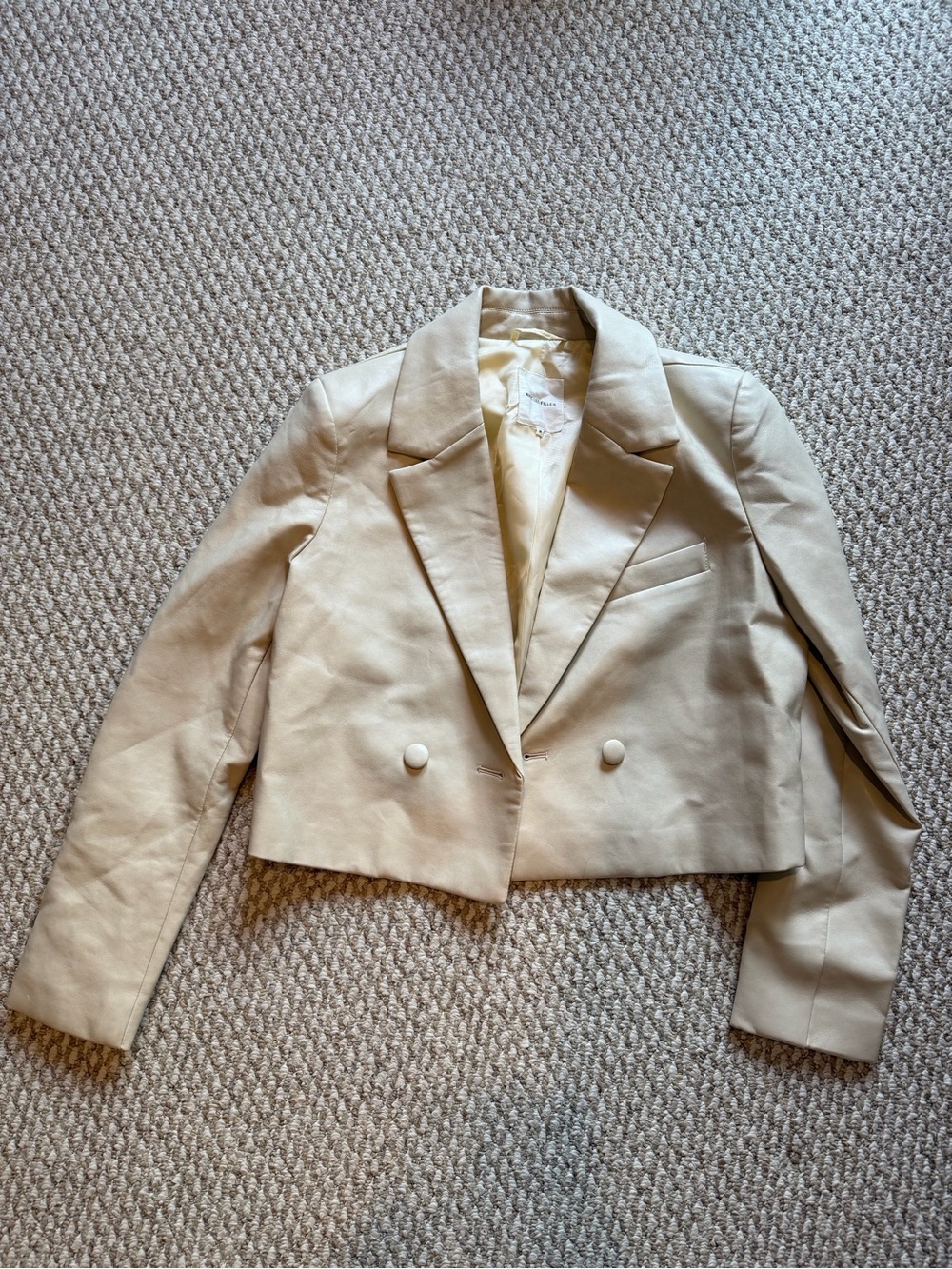 Aves Les Filles Cropped Leather Jacket - Cream